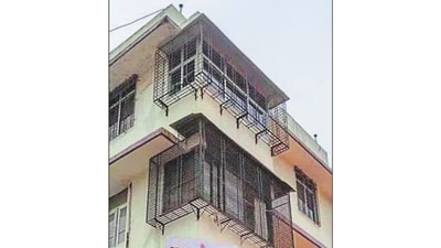 Ram Mansion is a three-storey residential building located on a 708 square-metre private plot next to the temple (HT PHOTO) Ram Mansion is a three-storey residential building located on a 708 square-metre private plot next to the temple (HT PHOTO)