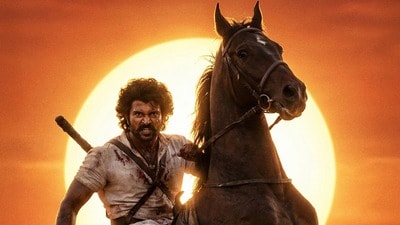 <p>విజయ్ దేవకొండ- రష్మిక మాత్రమే కాదు.. విజయ్ దేవరకొండ రాహుల్ సంకృత్యాన్ది కూడా క్రేజీ కాంబినేషన్ అనే చెప్పాలి! గతంలో వీరిద్దరు కలిసి చేసిన ట్యాక్సీవాలా సినిమా బంపర్ హిట్ కొట్టిన విషయం తెలిసిందే.</p> <p>విజయ్ దేవకొండ- రష్మిక మాత్రమే కాదు.. విజయ్ దేవరకొండ రాహుల్ సంకృత్యాన్ది కూడా క్రేజీ కాంబినేషన్ అనే చెప్పాలి! గతంలో వీరిద్దరు కలిసి చేసిన ట్యాక్సీవాలా సినిమా బంపర్ హిట్ కొట్టిన విషయం తెలిసిందే.</p>