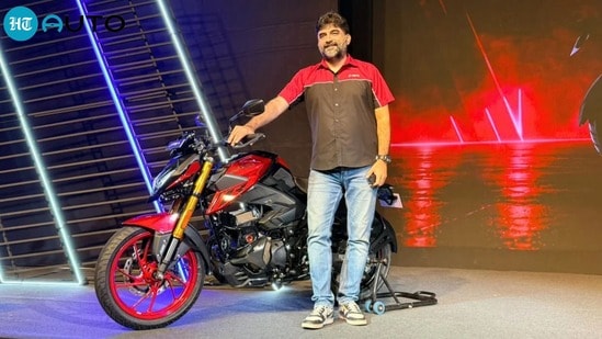హీరో ఎక్స్ట్రీమ్ 160ఆర్ 4వీ..
