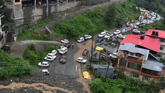 Maximum temperatures remained normal across Himachal on Friday, a day after most weather stations recorded below-normal temperatures. (HT Photo for representation)