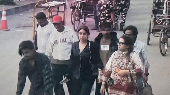 A screen grab from the purported video showing model Shraddha Dubey and her sister Rashmi at a bus station in Nepal. (Sourced)