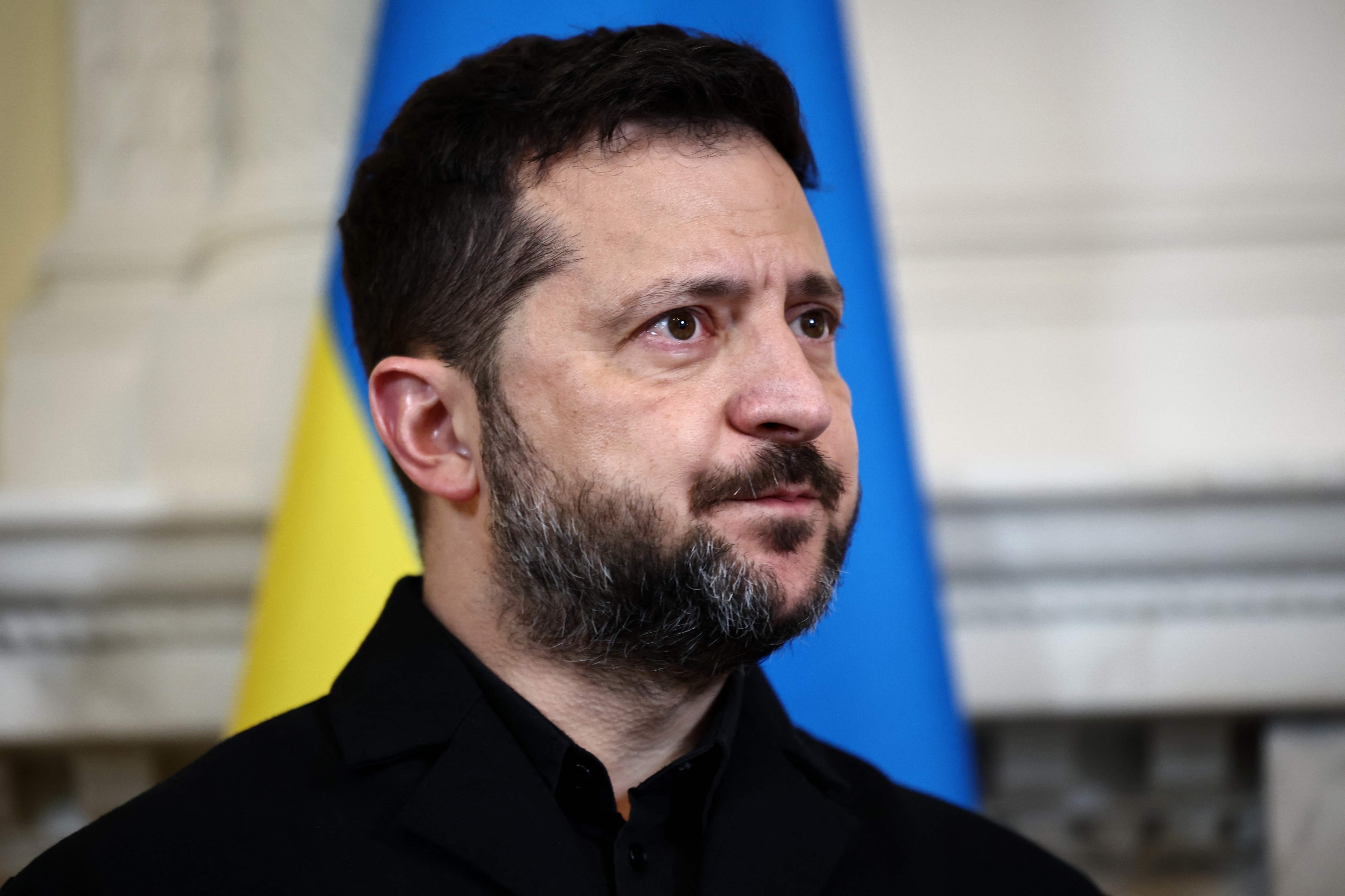 Ukraine's President Volodymyr Zelensky during a meeting with Britain's Prime Minister Andy Burnham, at 10 Downing Street, in central London, on October 14. (AFP Photo) Ukraine's President Volodymyr Zelensky during a meeting with Britain's Prime Minister Andy Burnham, at 10 Downing Street, in central London, on October 14. (AFP Photo)