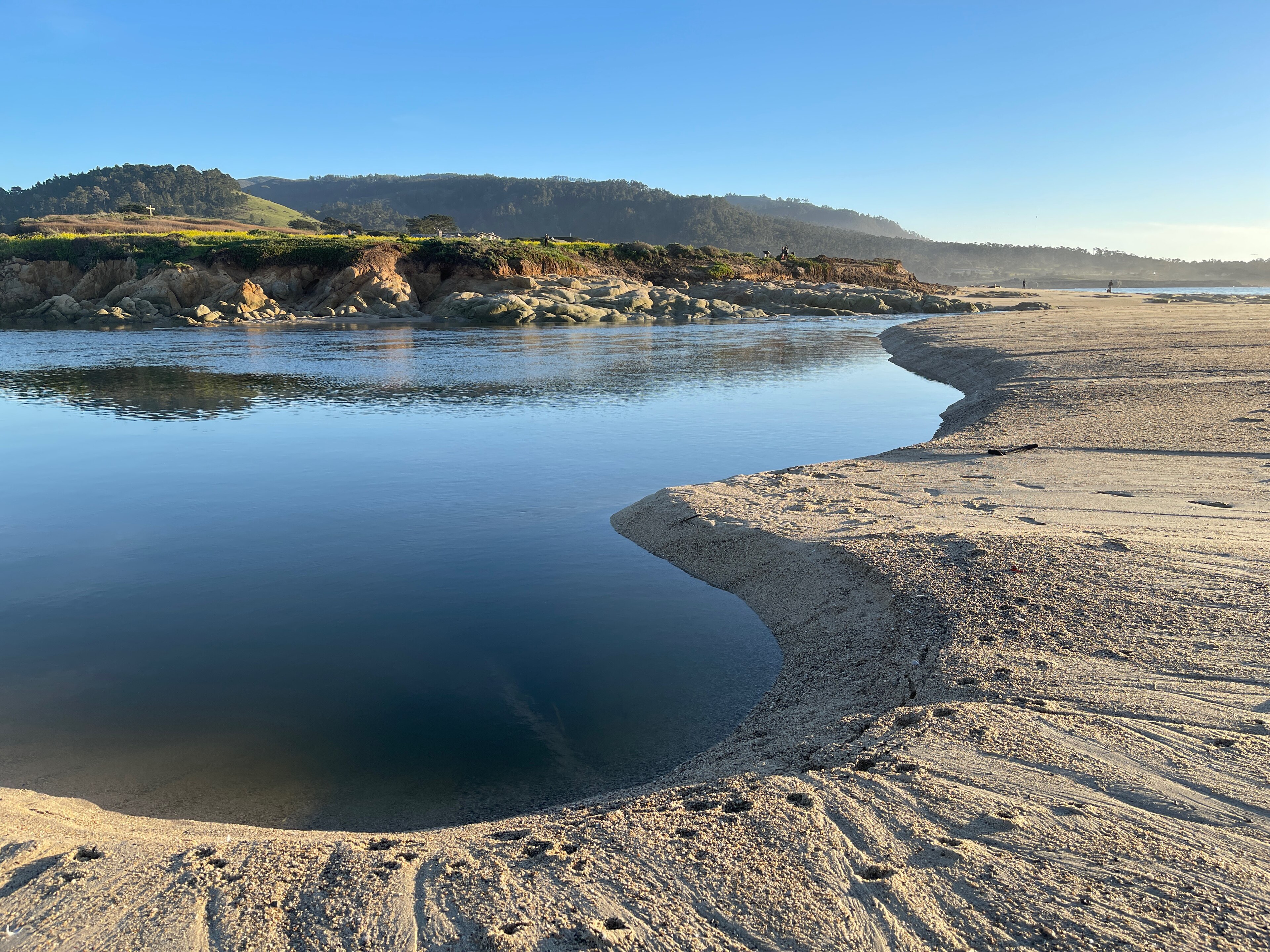 Carmel River FREE plans to reconnect the river with its southern floodplain, creating more room for floodwaters while restoring wildlife habitat and expanding public access. (Wikimedia Commons) Carmel River FREE plans to reconnect the river with its southern floodplain, creating more room for floodwaters while restoring wildlife habitat and expanding public access. (Wikimedia Commons)