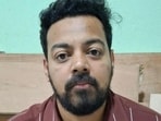 A late-night chase led Odisha vigilance officers to intercept engineer Prasanjit Das near AG Square. They recovered  <span class='webrupee'>₹</span>7.29 lakh from him and  <span class='webrupee'>₹</span>14.6 lakh from his flat.