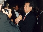 The comedian’s estate left $15.2 million to UCLA’s David Geffen School of Medicine, creating four funds for endocrine surgery, infectious diseases, pancreatic diseases and broader medical research. The gift reflected Shandling’s experience with hyperparathyroidism and was also honored with a learning studio named after him.