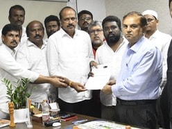 ఈసీకి వైసీపీ ఫిర్యాదు