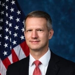 Moore criticised the H-1B visa programme, arguing that it was not working as intended and was instead bringing in cheaper labour.