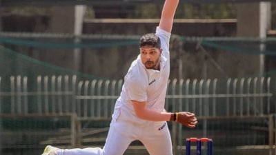 Umesh Yadav in action (Priyank Panchal - X)