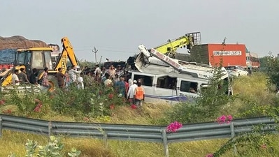 The tempo traveller was carrying around 25 passengers to Rajasthan's Khatu Shyam temple, police said. (HT Photo) The tempo traveller was carrying around 25 passengers to Rajasthan's Khatu Shyam temple, police said. (HT Photo)