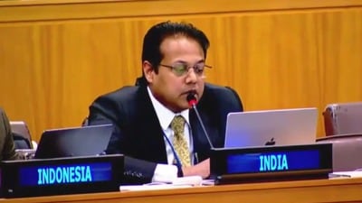 রাষ্ট্রসংঘের বিশেষ প্রতিনিধি জিনা রোমেরোকে তুলোধোনা করলেন ভারতীয় কূটনীতিবিদ অনুজ স্বরূপ। (ছবি সৌজন্যে এক্স) রাষ্ট্রসংঘের বিশেষ প্রতিনিধি জিনা রোমেরোকে তুলোধোনা করলেন ভারতীয় কূটনীতিবিদ অনুজ স্বরূপ। (ছবি সৌজন্যে এক্স)