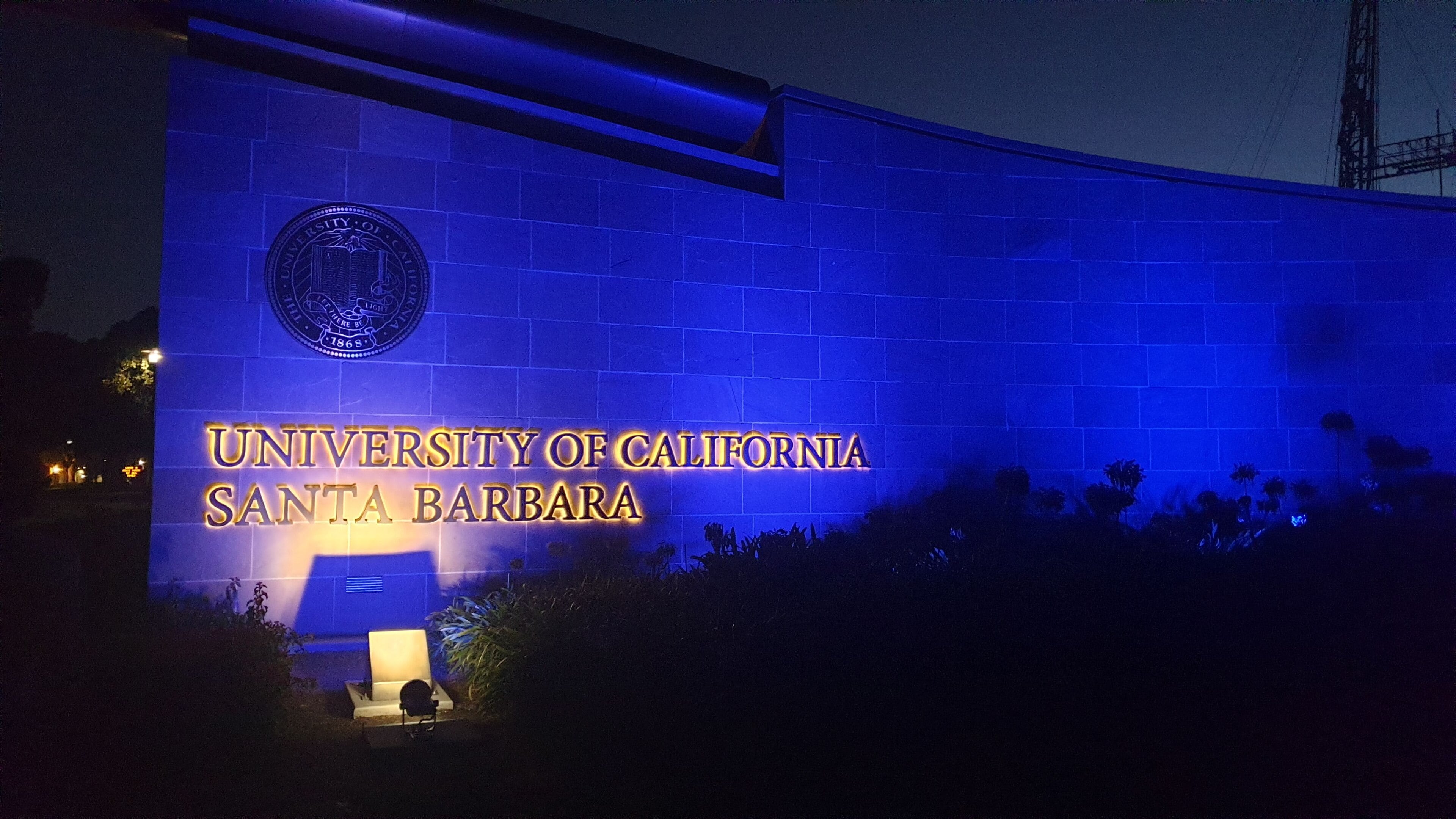 A proposed UCSB center aimed to bring together film and communication programs with 15 other academic departments. Planned facilities included a public theater, production suite, research labs, and climate-controlled archives, supporting teaching, creative projects, scholarship, and media preservation. (Wikimedia Commons)