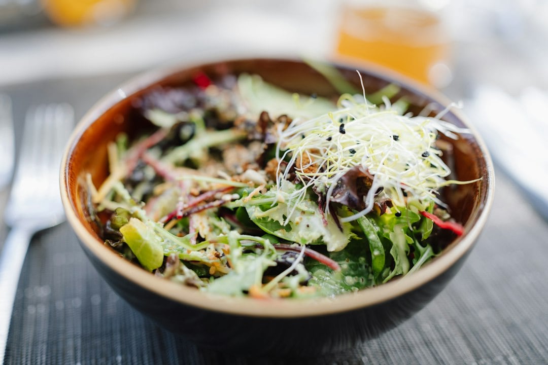 A salad may appear to be the healthiest option on a restaurant menu, but its nutritional value depends on what goes into it. (Unsplash) A salad may appear to be the healthiest option on a restaurant menu, but its nutritional value depends on what goes into it. (Unsplash)