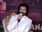 బాక్సాఫీస్ వద్ద పీరియాడిక్ పంజా-కెరీర్ లోనే టాప్ 3 సినిమా-రణబాలి పై విజయ్ దేవరకొండ కామెంట్స్ వైరల్!