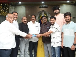 చంద్రహాస్ కోట్ల హీరోగా కొత్త సినిమా ప్రారంభం- ఫిల్మ్ నగర్‌ సాయిబాబా దేవాలయంలో ఘనంగా పూజా కార్యక్రమం!

