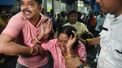 A woman breaks down at Kolkata Medical College, where those injured in the stampede at the Chorbagan Sarbojanin Durga Puja pandal have been brought for treatment, in Kolkata on Saturday. (ANI) A woman breaks down at Kolkata Medical College, where those injured in the stampede at the Chorbagan Sarbojanin Durga Puja pandal have been brought for treatment, in Kolkata on Saturday. (ANI)