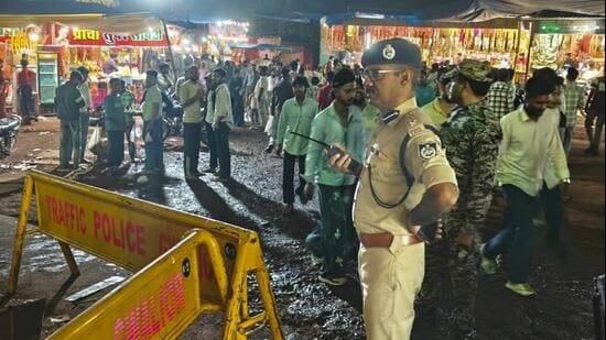A truck rammed into the devotees on Sunday early morning killing 15 persons and leaving 27 injured. (PTI)