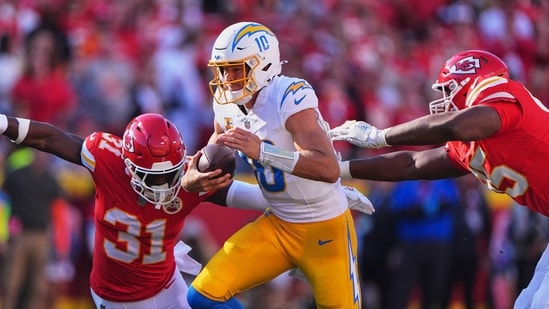 Justin Herbert’s struggles have drawn criticism from fans on social media.