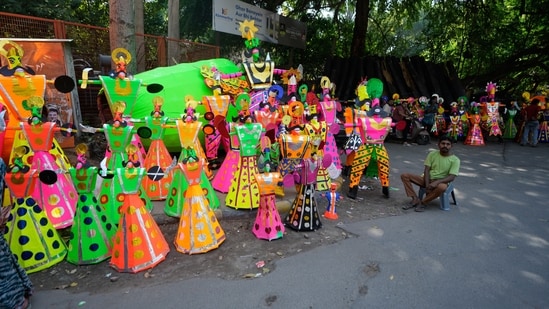 Gram it: Green, orange, yellow, or pink... which coloured attire of these child-sized Ravanas excites you? As the city gets drenched in the festive spirit of Dussehra today, some artisans display quirky designed effigies by the roadside, to entice passersby especially the young ones to buy and burn the Demon King of the epic Ramayana.