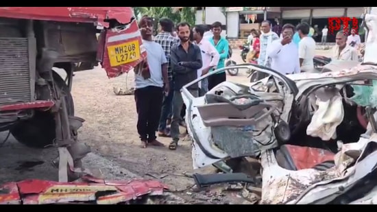 The accident occurred around 11 am at Shindewadi Cross Road on the Khamgaon-Pandharpur National Highway. (HT)