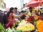 Traders expect demand to remain strong until Dussehra, with fresh arrivals in the coming days likely to determine whether prices ease. (FILE)