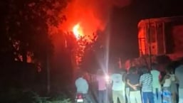 Pali factory fire: 3 workers severely injured, 2 missing in massive blaze Pali factory fire: 3 workers severely injured, 2 missing in massive blaze