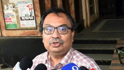 Kolkata, Oct 18 (ANI): Trinamool Congress Party MLA Kunal Ghosh speaks to the media at the Kolkata Medical College and Hospital, in Kolkata on Sunday. (ANI Photo) (Utpal Sarkar) Kolkata, Oct 18 (ANI): Trinamool Congress Party MLA Kunal Ghosh speaks to the media at the Kolkata Medical College and Hospital, in Kolkata on Sunday. (ANI Photo) (Utpal Sarkar)