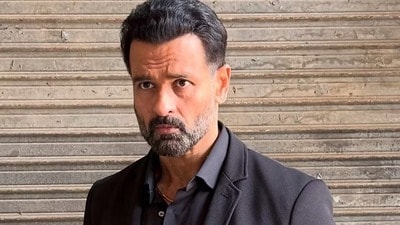 ভুল স্বীকার করেন অভিনেতা ভুল স্বীকার করেন অভিনেতা