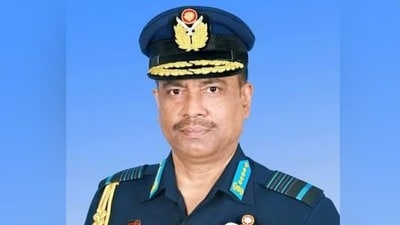 বাংলাদেশের প্রাক্তন বায়ুসেনাপ্রধান শেখ আবদুল হান্নানকে কাতারে গ্রেপ্তার করা হয়েছে।