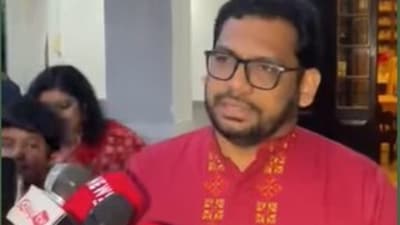 বাংলাদেশে ভারতীয় ভিসার কোটা ব্লক রাখছে কারা? স্পষ্ট করে দিলেন ডেপুটি হাইকমিশনার বাংলাদেশে ভারতীয় ভিসার কোটা ব্লক রাখছে কারা? স্পষ্ট করে দিলেন ডেপুটি হাইকমিশনার