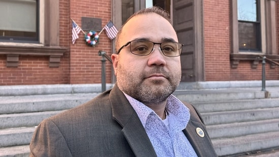 New Bedford City Councilor Shawn Oliver withdrew his lieutenant governor campaign after being arrested on suspicion of driving under the influence and other driving offenses.