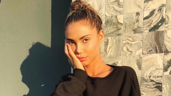 Model Sahara Ray, Justin Bieber’s ex, died at 34; her cause of death has not been disclosed.