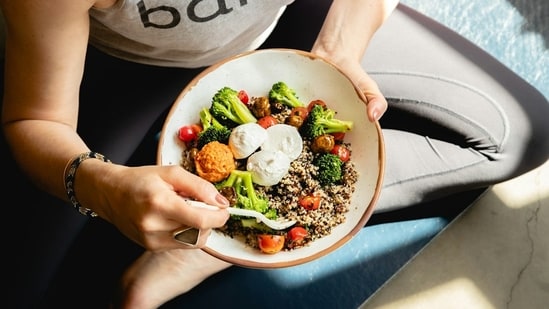 Read more to find out habits that are worth reconsidering for heart health.