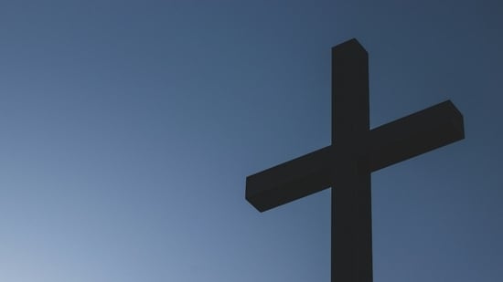 Father Patricio Alfredo Sanchez Molinari died after a crucifix fell on him.(Unsplash/ representative image)