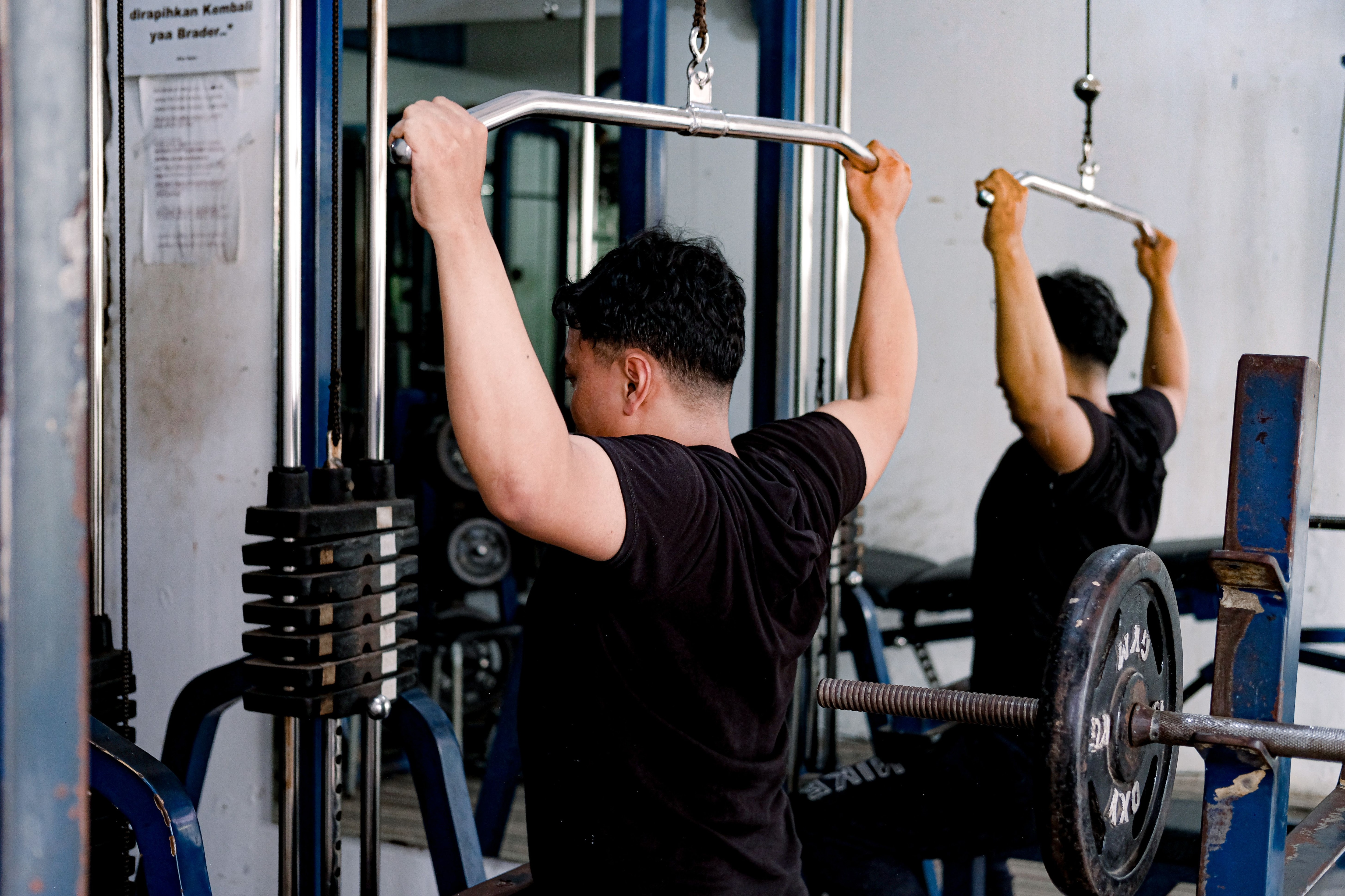 Strength training is important to maintain spine health in young and middle ages. (Pexel) Strength training is important to maintain spine health in young and middle ages. (Pexel)