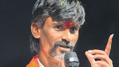 Addressing a massive Dussehra rally in Beed, the Maratha quota activist also reiterated his resolve to march to Mumbai if the state government failed to fulfil his reservation demands within the three-month deadline he had set in September. (HT Archive) Addressing a massive Dussehra rally in Beed, the Maratha quota activist also reiterated his resolve to march to Mumbai if the state government failed to fulfil his reservation demands within the three-month deadline he had set in September. (HT Archive)