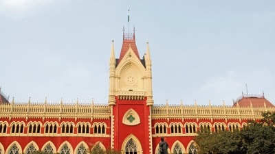 যাদবপুরে সিপিএমের বুকস্টল ভাঙার মামলা খারিজ কলকাতা হাইকোর্টে যাদবপুরে সিপিএমের বুকস্টল ভাঙার মামলা খারিজ কলকাতা হাইকোর্টে