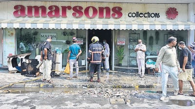 Mumbai, India - Oct. 20, 2026: A Level-1 fire that broke out at the Amarsons Store on Bhulabhai Desai Road, near Breach Candy Hospital, was successfully doused by Mumbai Fire Brigade personnel. No injuries were reported in the incident in Mumbai, India, on Tuesday, October 20, 2026. (Photo by Anshuman Poyrekar/Hindustan Times) (Anshuman Poyrekar/HT Photo) Mumbai, India - Oct. 20, 2026: A Level-1 fire that broke out at the Amarsons Store on Bhulabhai Desai Road, near Breach Candy Hospital, was successfully doused by Mumbai Fire Brigade personnel. No injuries were reported in the incident in Mumbai, India, on Tuesday, October 20, 2026. (Photo by Anshuman Poyrekar/Hindustan Times) (Anshuman Poyrekar/HT Photo)