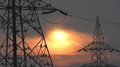 he All India Power Engineers Federation (AIPEF) has announced it will oppose tooth and nail the move by the Haryana Electricity Regulatory Commission (HERC) to grant a parallel power distribution licence to Eleven Power Ltd. (HT file photo) he All India Power Engineers Federation (AIPEF) has announced it will oppose tooth and nail the move by the Haryana Electricity Regulatory Commission (HERC) to grant a parallel power distribution licence to Eleven Power Ltd. (HT file photo)