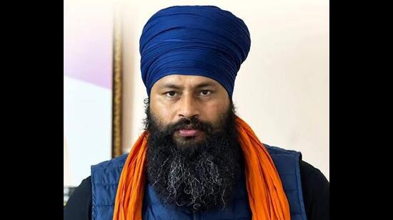 Anti-drug activist Parvinder Singh, alias Jhota, was fatally shot inside a medical store at a busy Mansa market on October 13 while broadcasting live on Facebook.He was known for raising his voice against the illegal sale of habit-forming pharmaceutical drugs. (HT file photo)