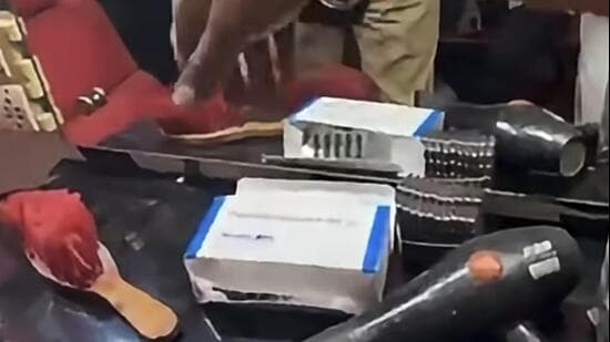 As many as 250 capsules of pregabalin (300 mg) and 200 capsules of tramadol were recovered during a late-night raid on a salon in Baldev Nagar, Nabha, on Monday.
