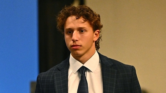 Ben Kindel of the Pittsburgh Penguins arrives for the game against the Montreal Canadiens at PPG PAINTS Arena on October 3.(Getty Images via AFP)