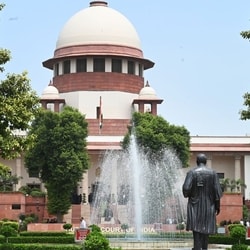 The top court stayed further investigation for seven days, allowing the petitioners to pursue their appeals against the Kerala High Court’s order