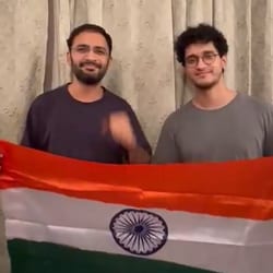 In the video, the duo is seen holding the Indian national flag and reiterating their demand for the resignation of Chief Election Commissioner Gyanesh Kumar.