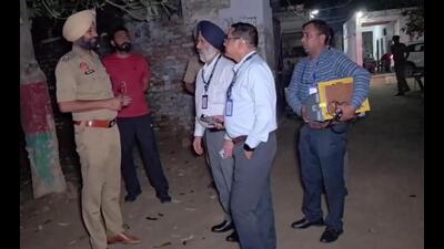 A Central Bureau of Investigation (CBI) team arrives to investigate the murder of anti-drug activist Parvinder Singh Jhota in Mansa on Wednesday. (PTI Photo) A Central Bureau of Investigation (CBI) team arrives to investigate the murder of anti-drug activist Parvinder Singh Jhota in Mansa on Wednesday. (PTI Photo)