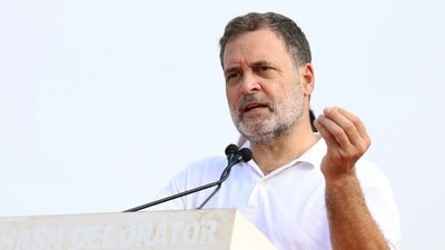 লোকসভার বিরোধী দলনেতা রাহুল গান্ধী (AICC) লোকসভার বিরোধী দলনেতা রাহুল গান্ধী (AICC)