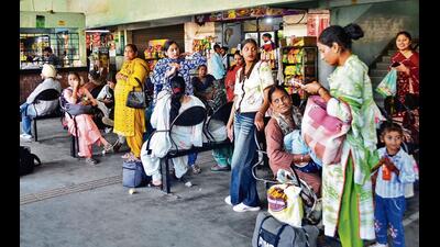 Commuters stranded at the ISBT as over 90% of government buses were grounded in Ludhiana on Wednesday. (Gurpreet Singh/HT) Commuters stranded at the ISBT as over 90% of government buses were grounded in Ludhiana on Wednesday. (Gurpreet Singh/HT)