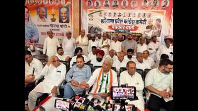 Haryana Congress president Rao Narender Singh along with MPs and MLAs addressing a press conference in Sirsa on Wednesday. (HT Photo)