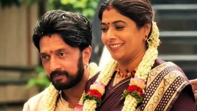 Kichcha Sudeep married Priya in 2001 and they have a daughter together. Kichcha Sudeep married Priya in 2001 and they have a daughter together.