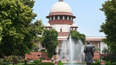 The top court stayed further investigation for seven days, allowing the petitioners to pursue their appeals against the Kerala High Court’s order (Photo credit: Arvind Yadav/HT Photo) The top court stayed further investigation for seven days, allowing the petitioners to pursue their appeals against the Kerala High Court’s order (Photo credit: Arvind Yadav/HT Photo)