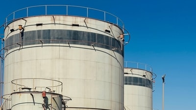 Oil prices rise as Iran-US tensions deepen and US crude oil inventories fall. (Pexel/Representative image) (Pexel) Oil prices rise as Iran-US tensions deepen and US crude oil inventories fall. (Pexel/Representative image) (Pexel)